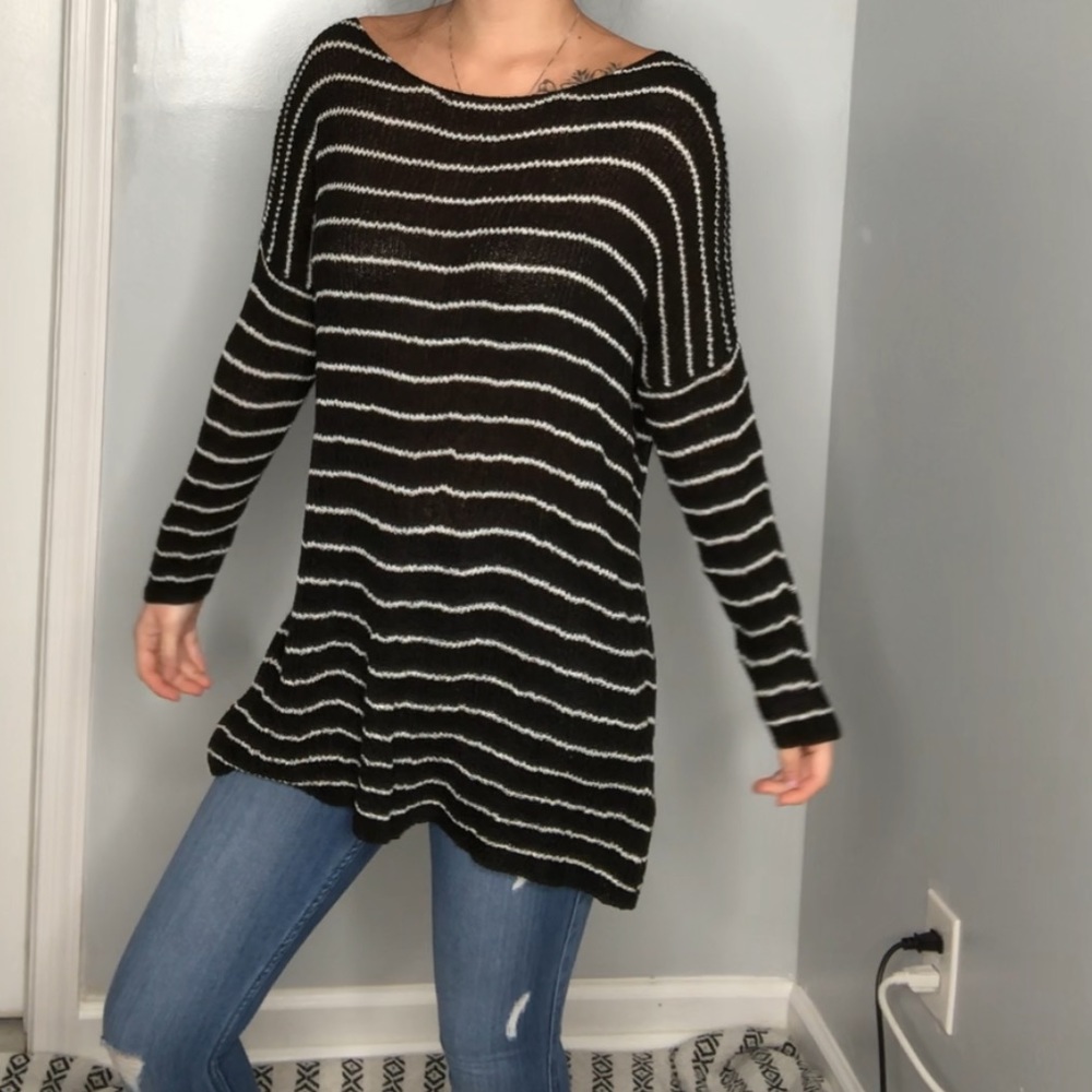 ⭐️4/$25 Divided stripe knit oversized sweater S